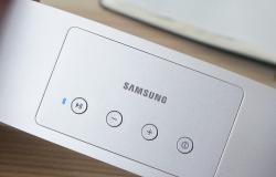 Taşınabilir hoparlör Samsung LEVEL Box İnce siyah